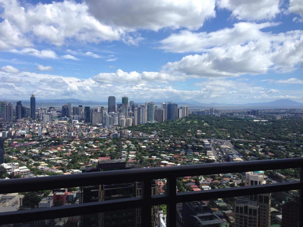 Seven Doors Aparthotels In Gramercy Makati 마카티 외부 사진