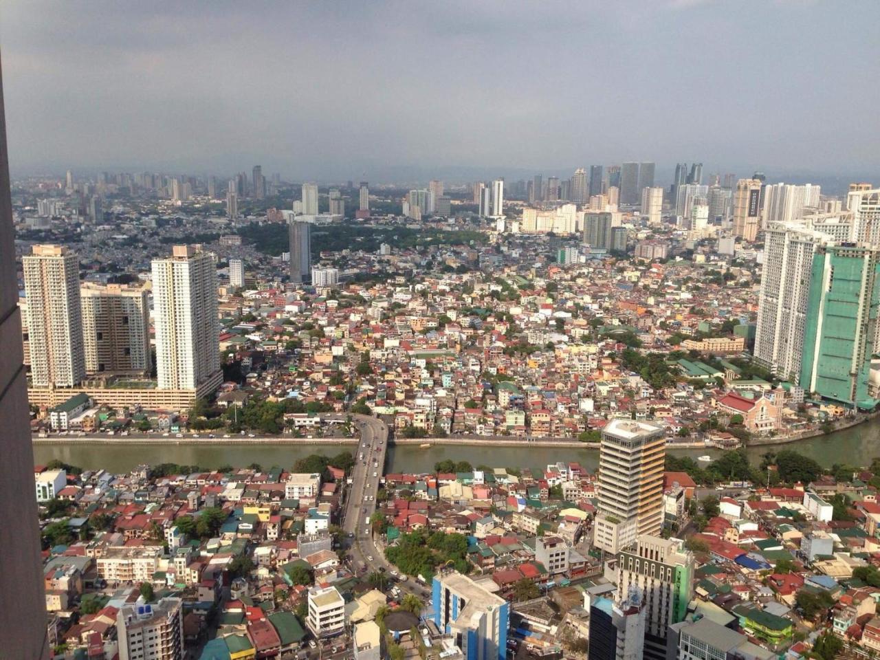 Seven Doors Aparthotels In Gramercy Makati 마카티 외부 사진