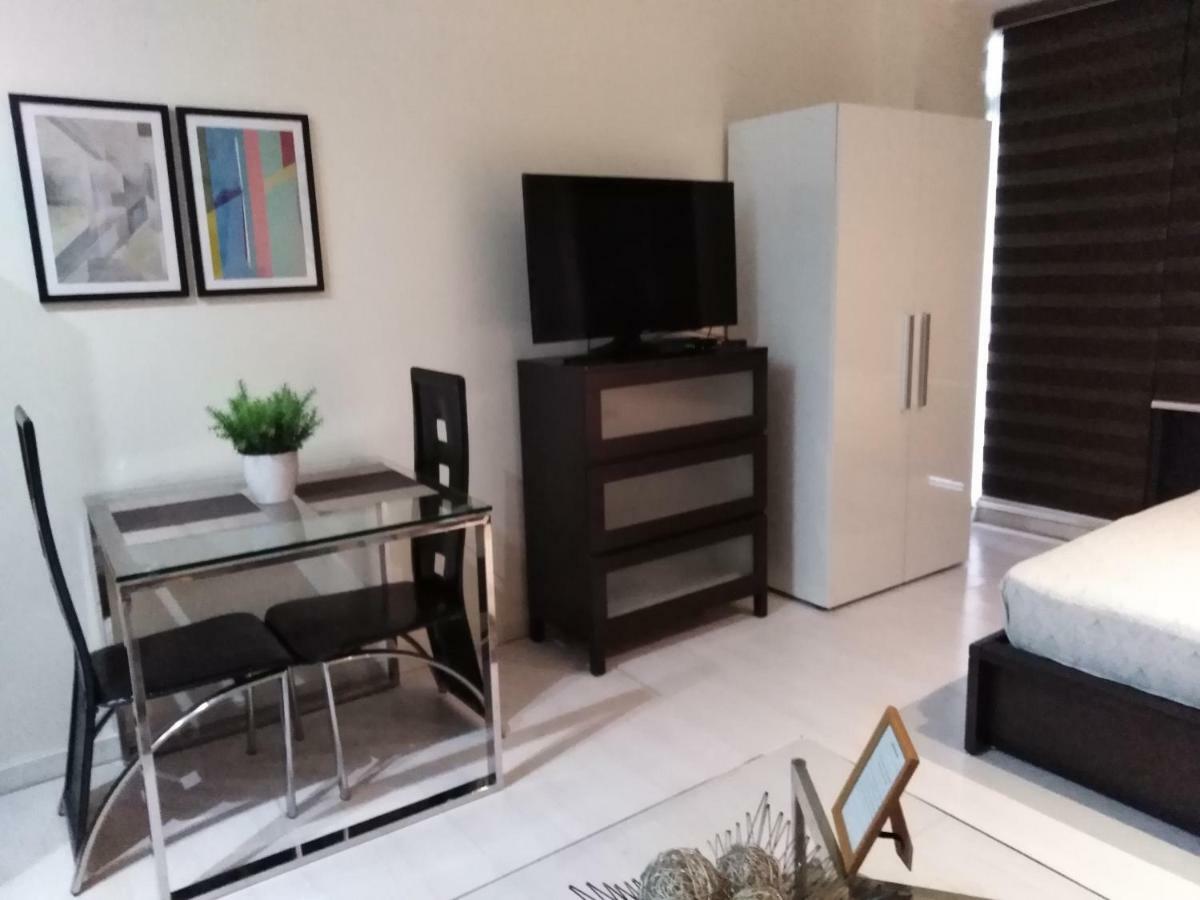 Seven Doors Aparthotels In Gramercy Makati 마카티 외부 사진